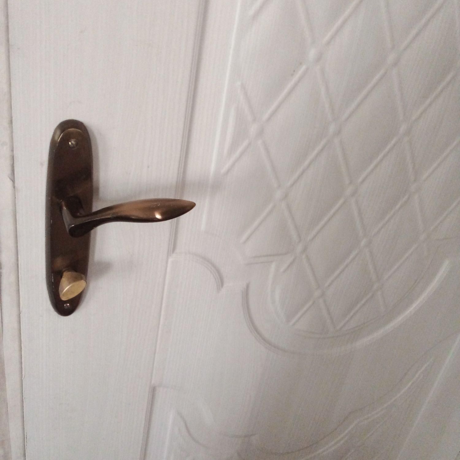 نصب و رگلاژ درب خلیج فارس