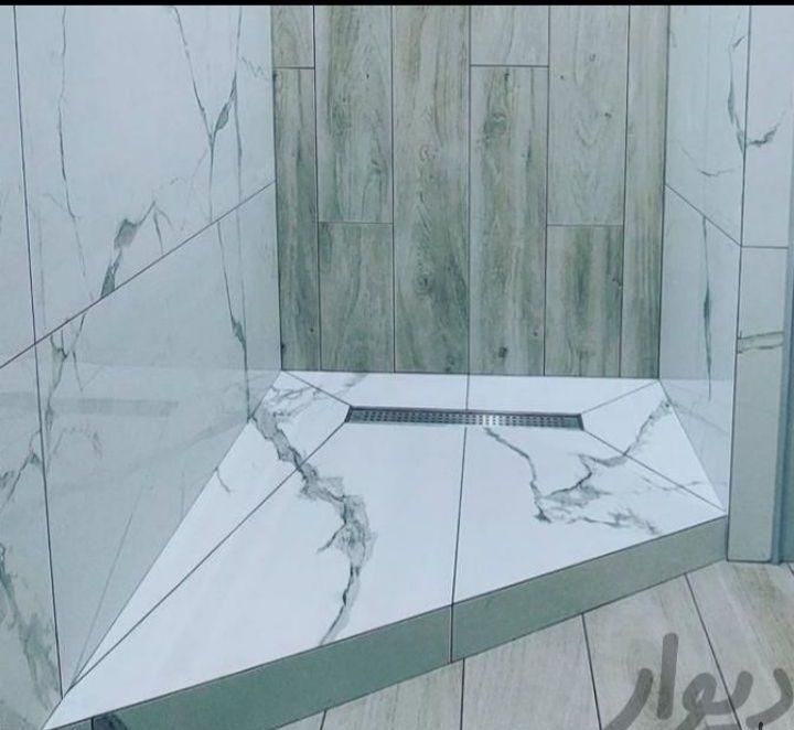گچکار و کاشی‌کار در صادقیه
