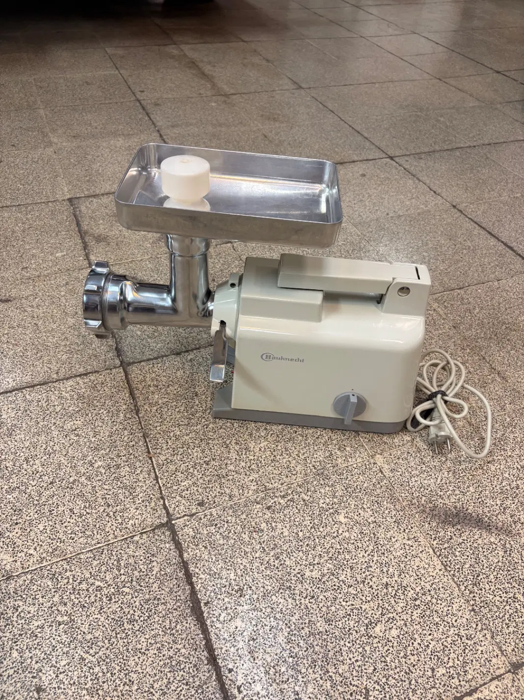 تعمیرات چرخ گوشت صنعتی در زرکش - تصویر 4