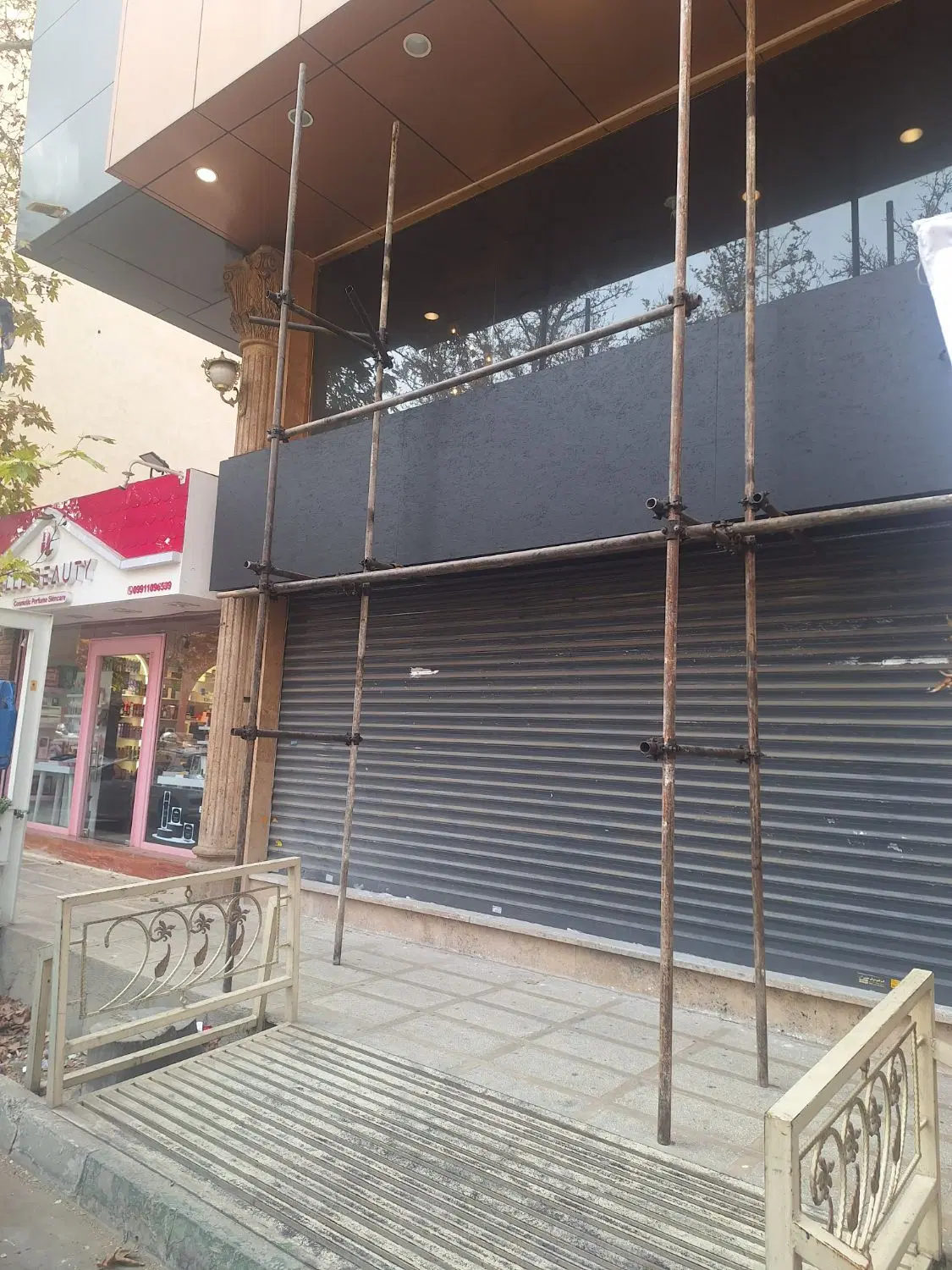 داربست فلزی در ونک - تصویر 2