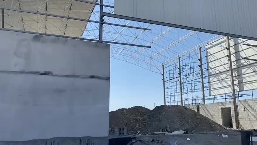 اجرای سقف شیروانی در بازار آهن