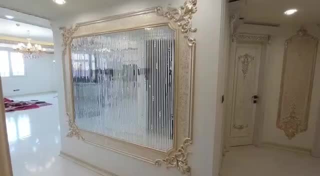 قاب‌بندی دیوار و پتینه‌کاری در بوستان چیتگر