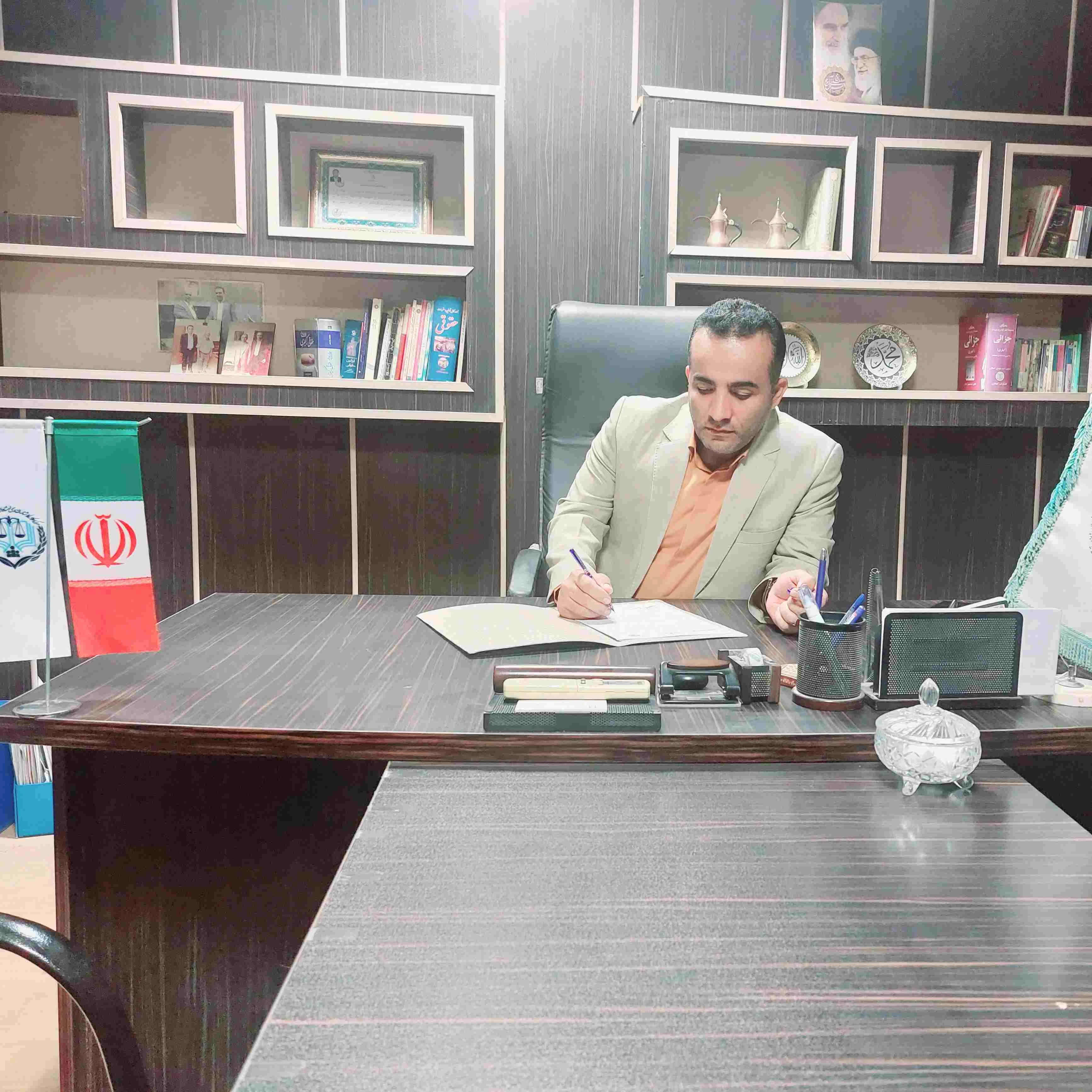 وکیل پایه یک دادگستری یاور طالب فر