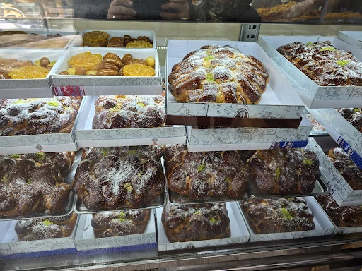 نان و شیرینی نانیکو