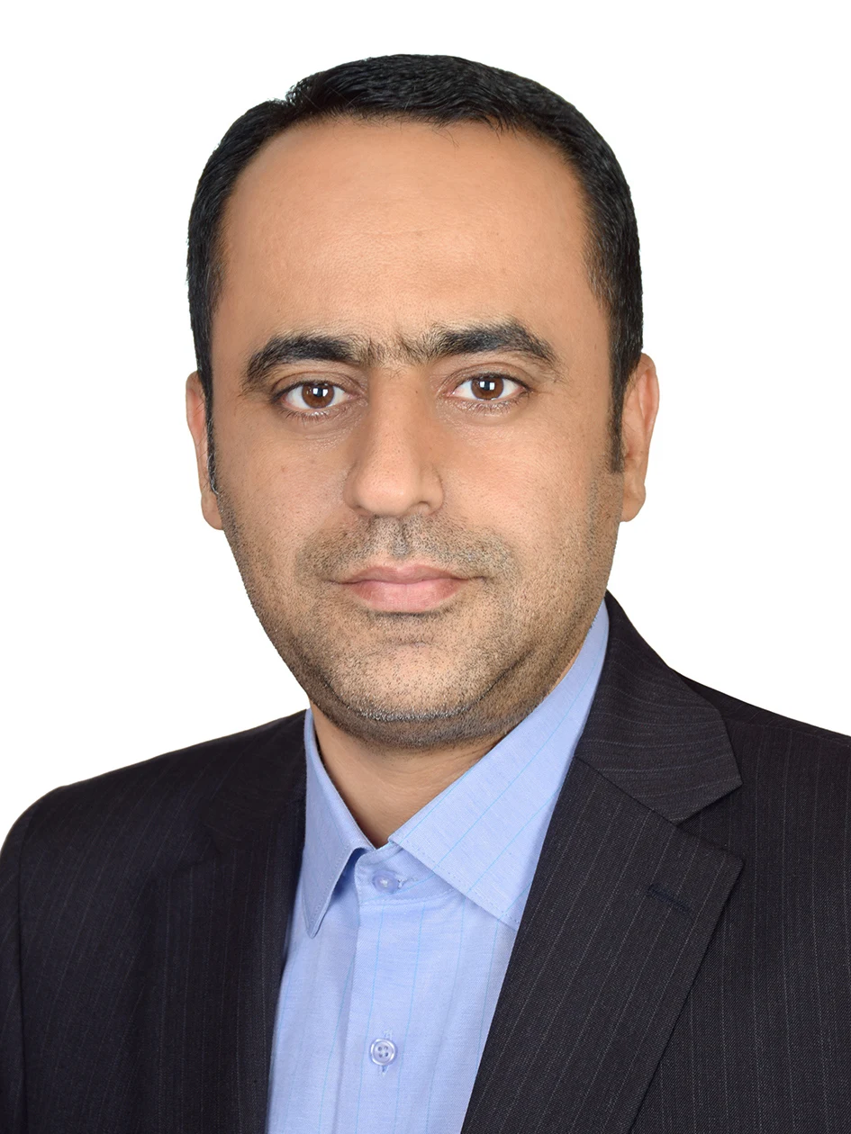 وکیل امین حکمت تبار