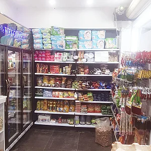سوپر مارکت سروستانی