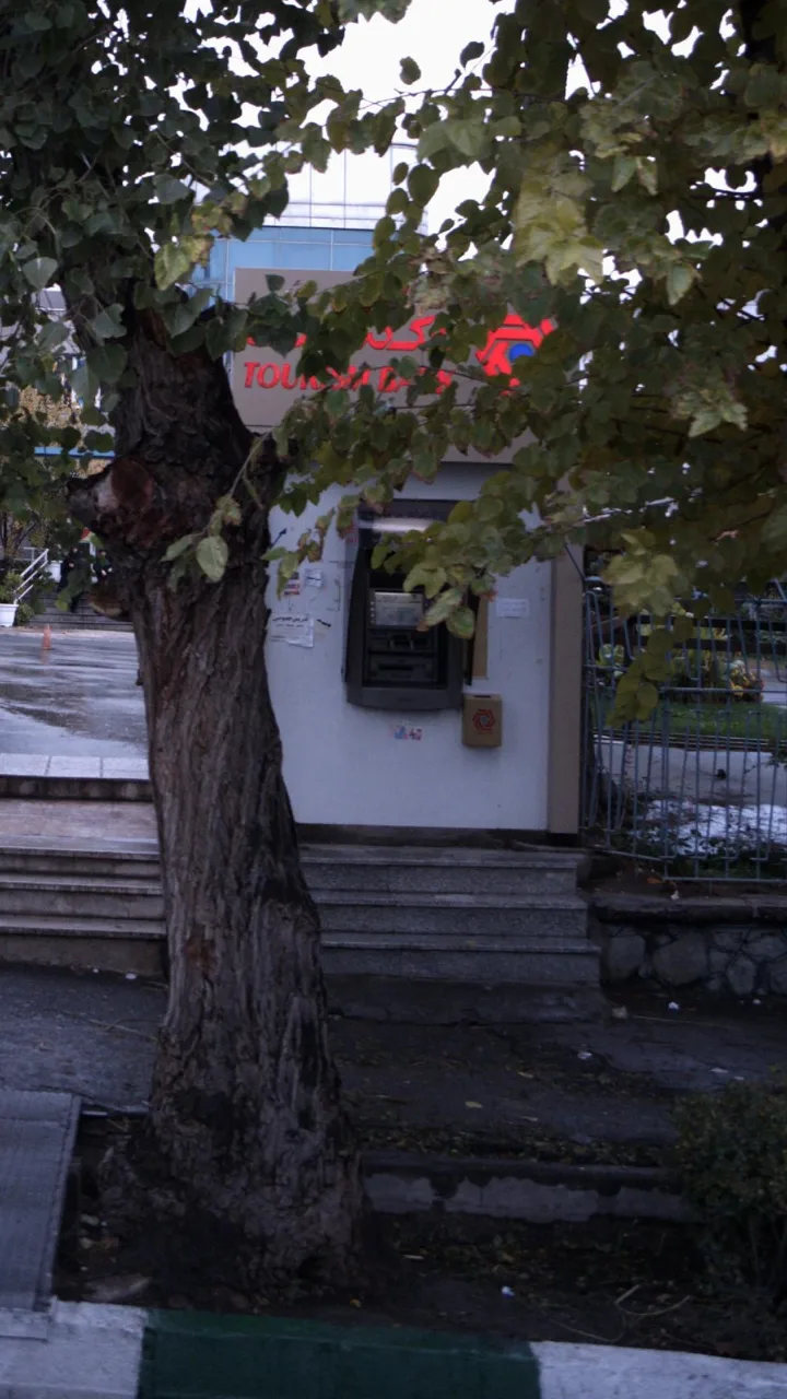خودپرداز بانک گردشگری
