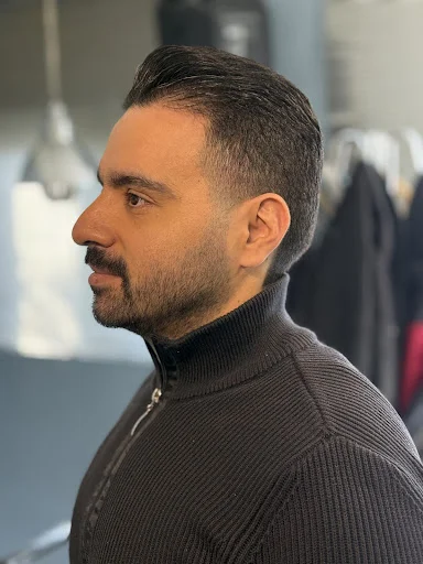 آرایشگاه بابک