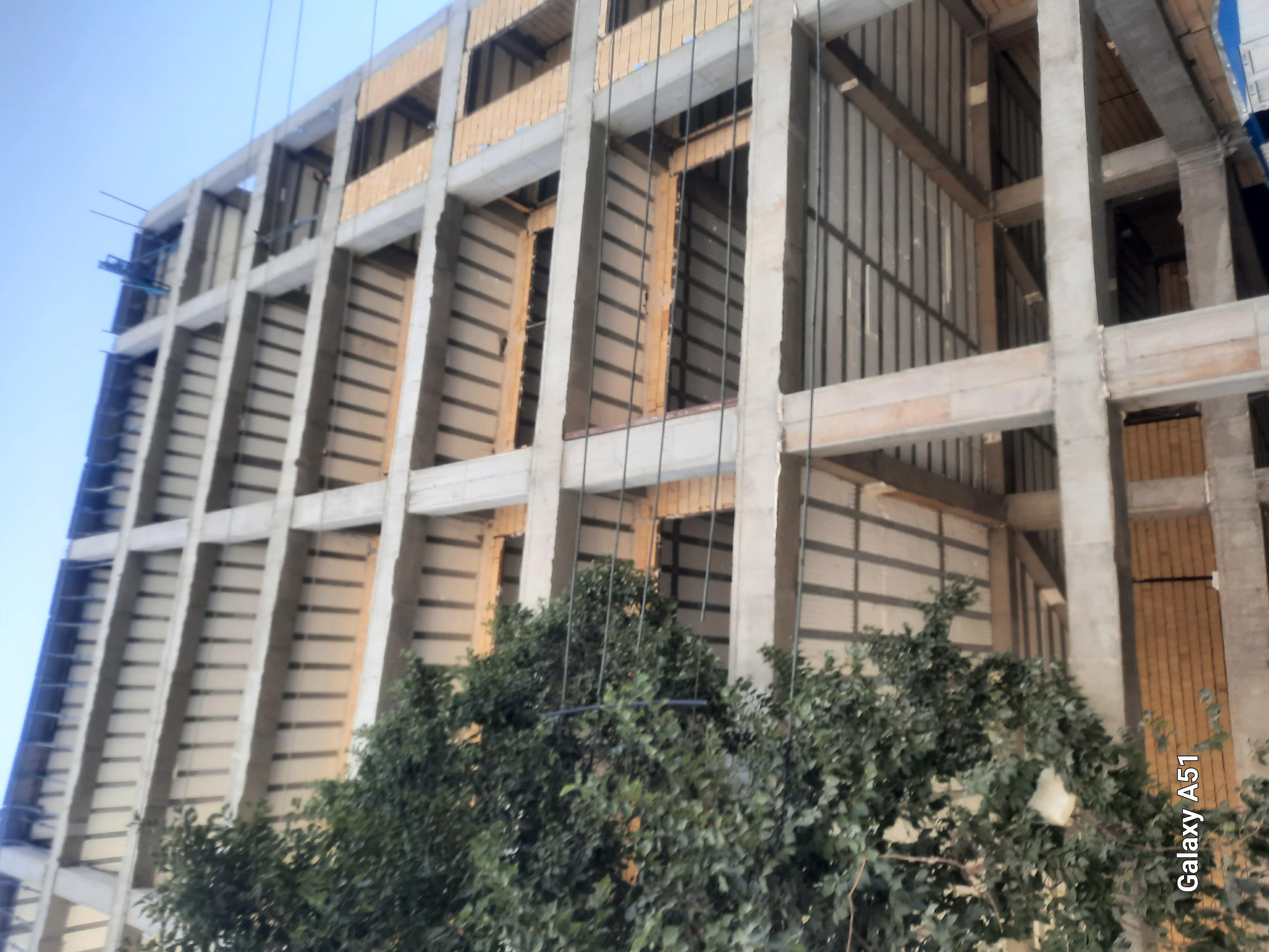 شرکت ساخت و ساز (سایه بان)