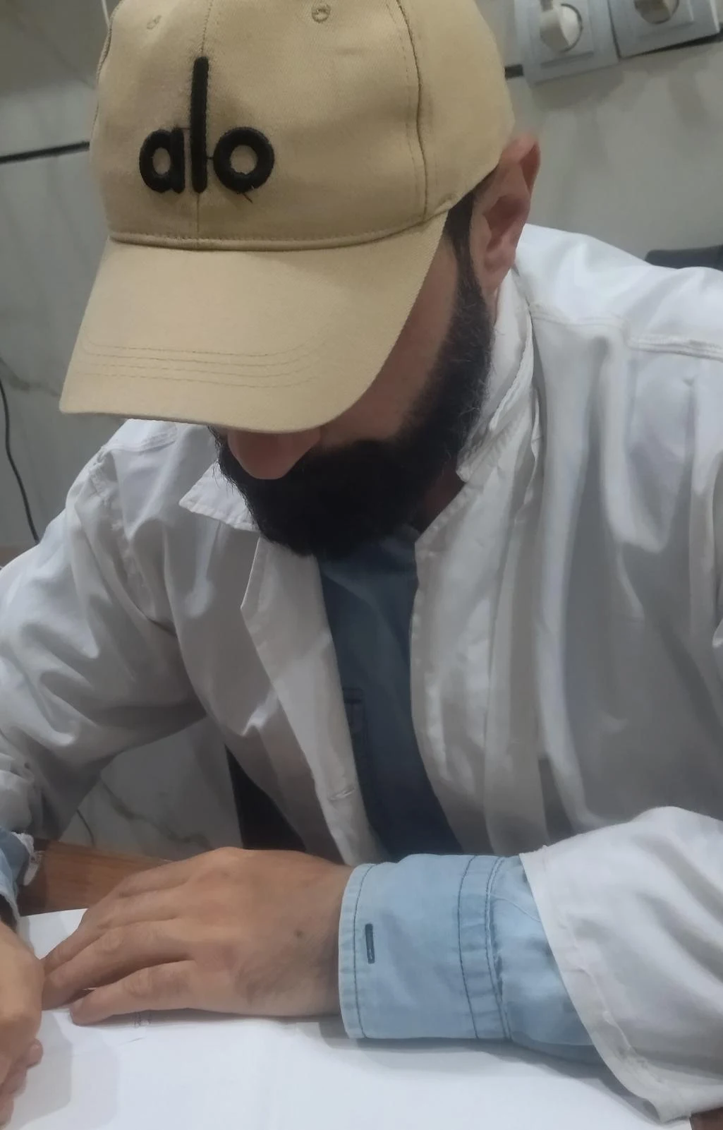 پزشک اورژانس ایوب رحمانی