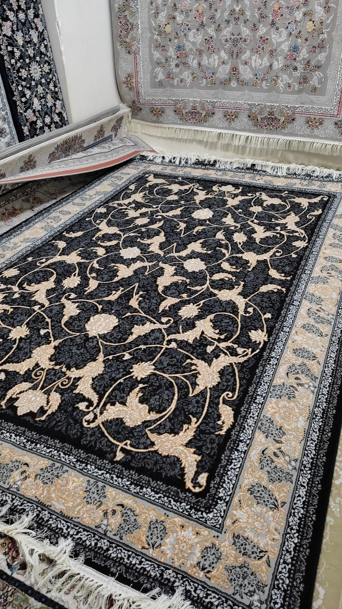 فرش نگین غرب - تصویر 4