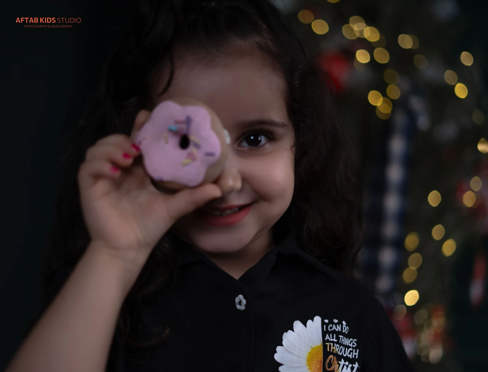آتلیه عکاسی کودک نیک استودیو - تصویر 2