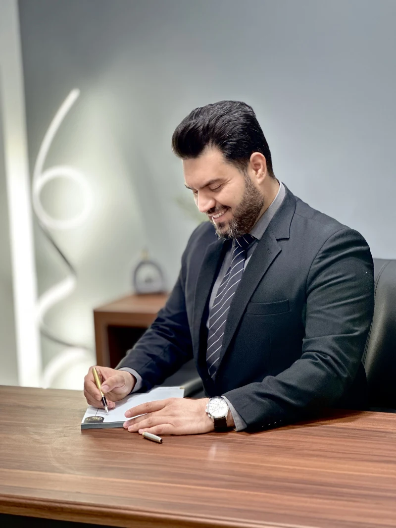 وکیل وحید دهنوی