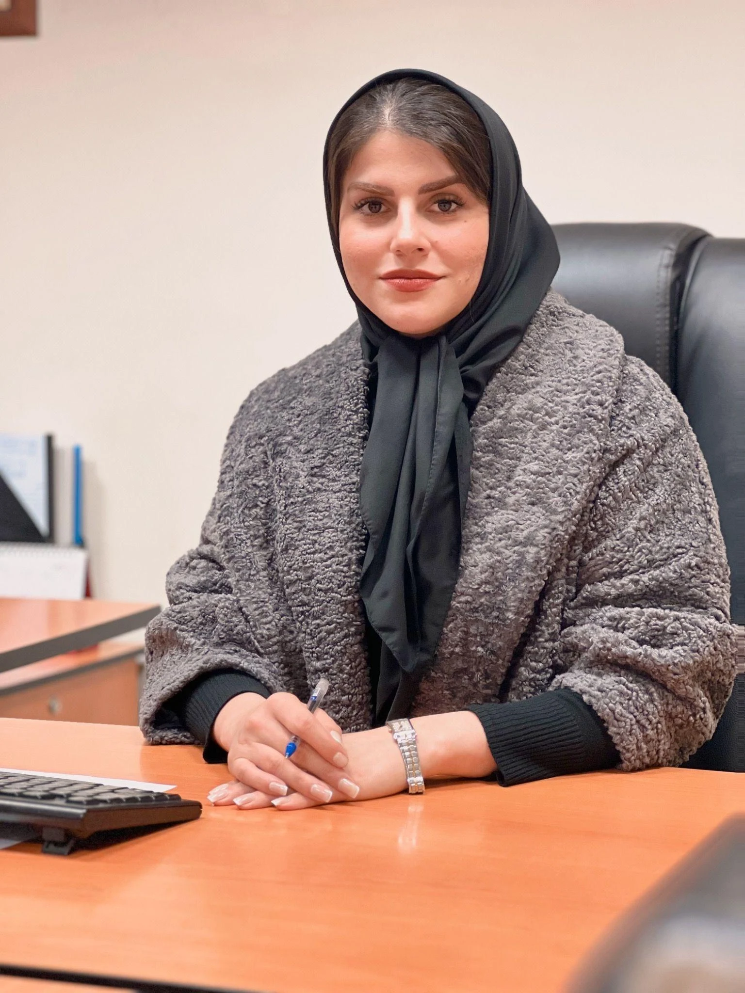 وکیل پایه یک دادگستری مرضیه عزیزی