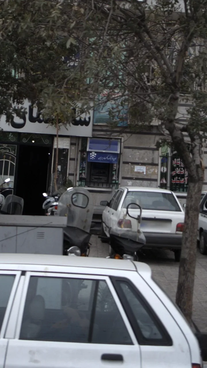 خودپرداز بانک حکمت ایرانیان