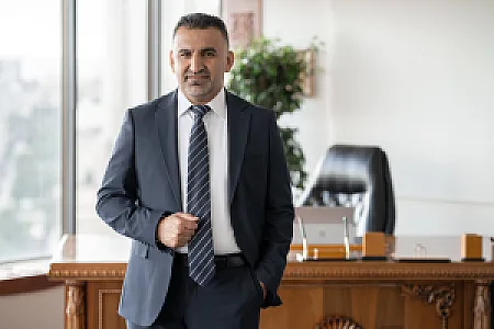 دانیال  کریمی، وکیل پایه یک دادگستری