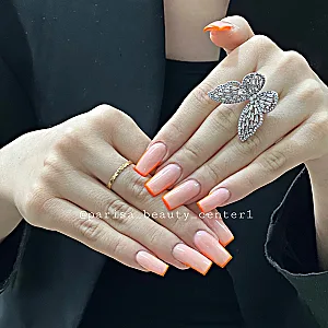 کاشت ناخن پریسا