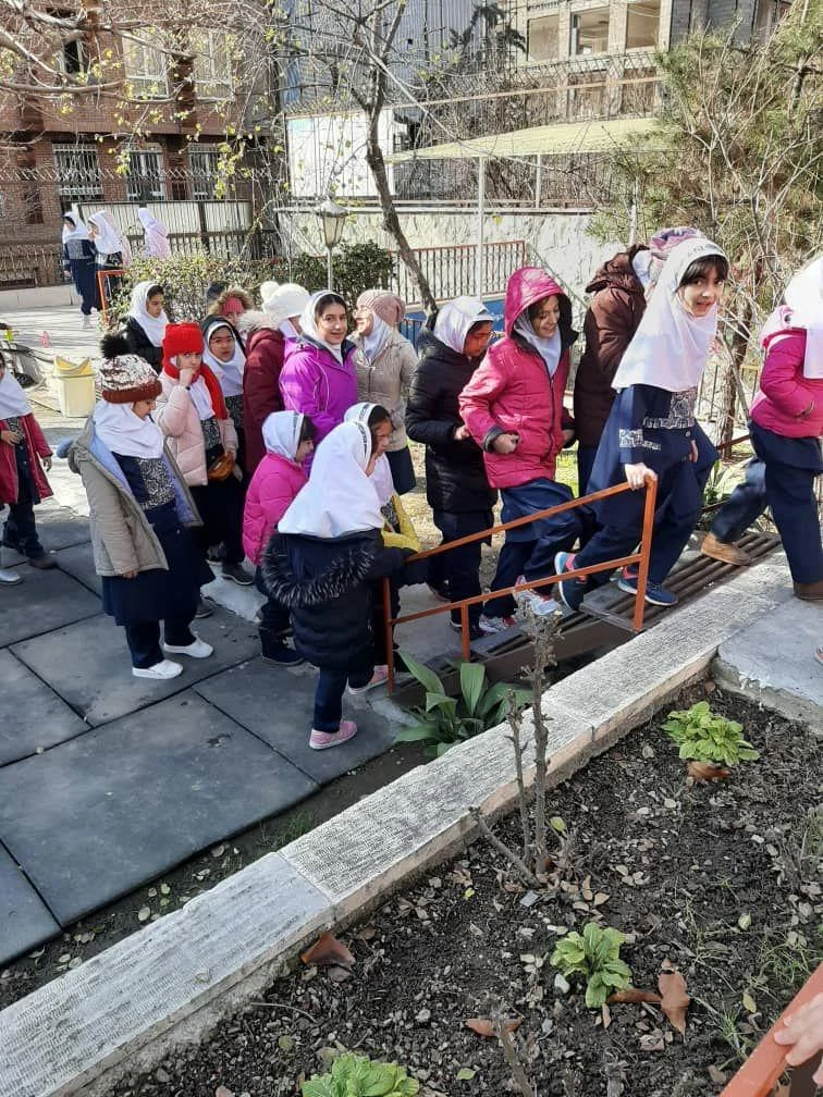 پیش دبستان و دبستان دخترانه غیر دولتی شمسای دانش - تصویر 2
