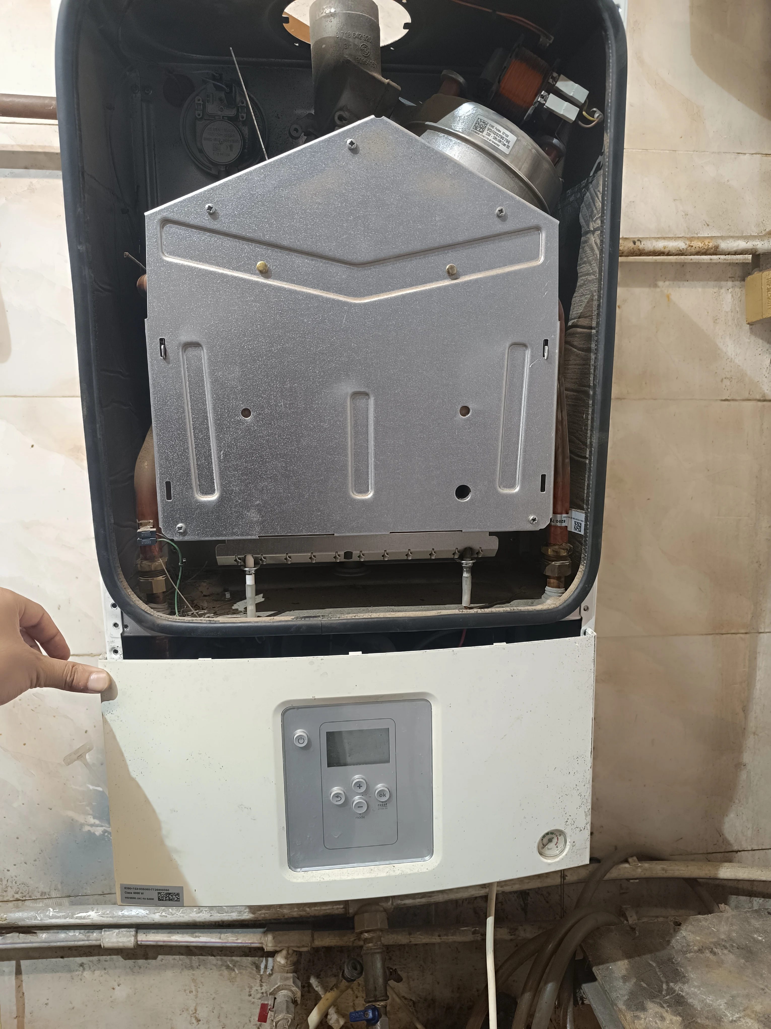 خدمات تعمیر و سرویس پکیج آقایی پور