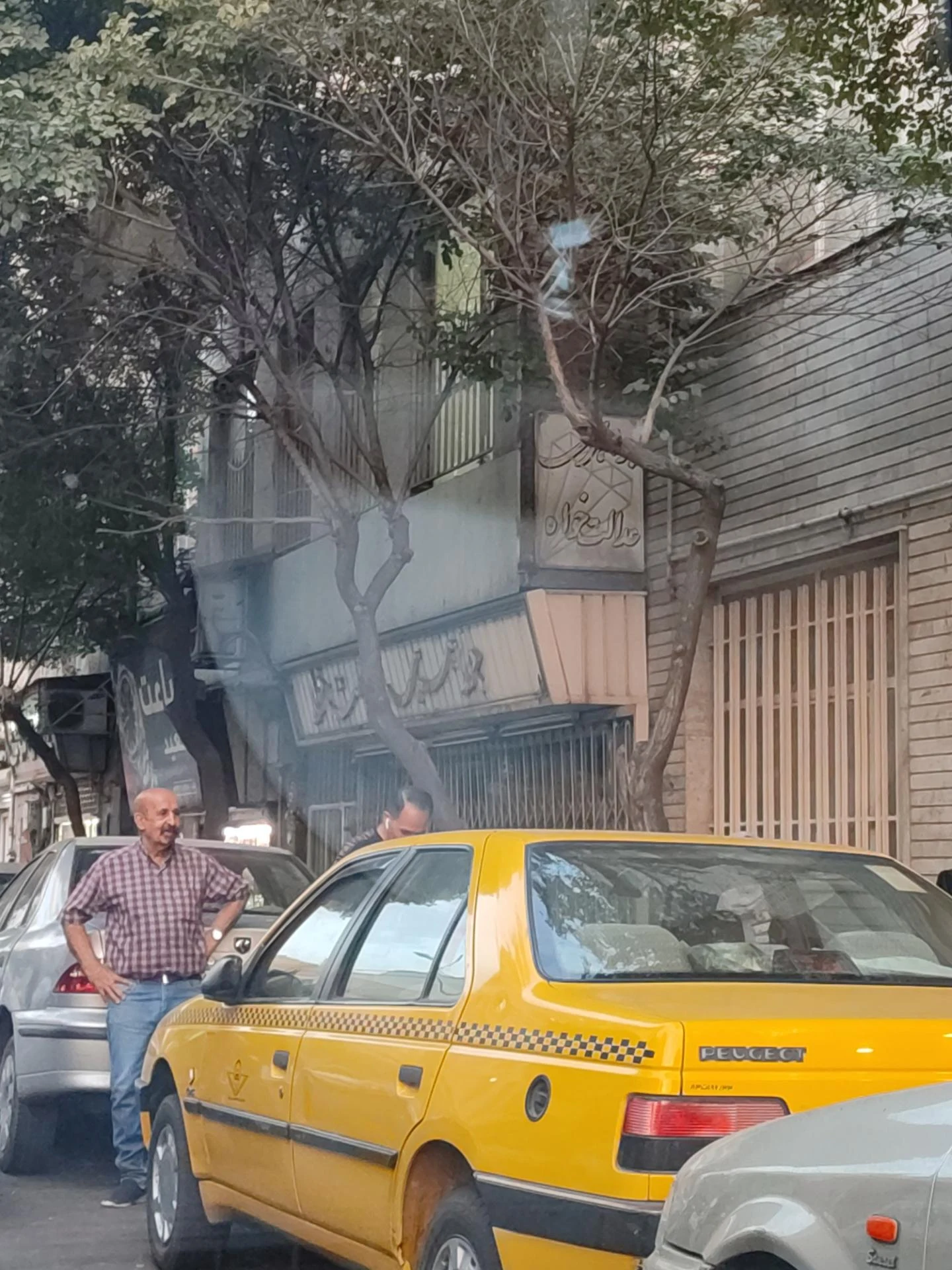فروشگاه جواهری زیباهنر - طلا و جواهر در تهران
