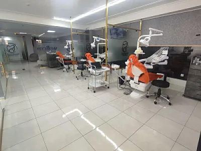 کلینیک دندانپزشکی صلابت