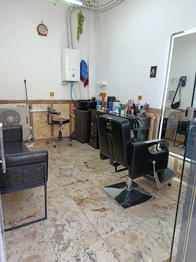 سالن مردانه باروخ