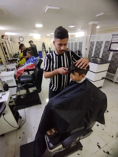 آموزشگاه پیرایش مردانه منافی