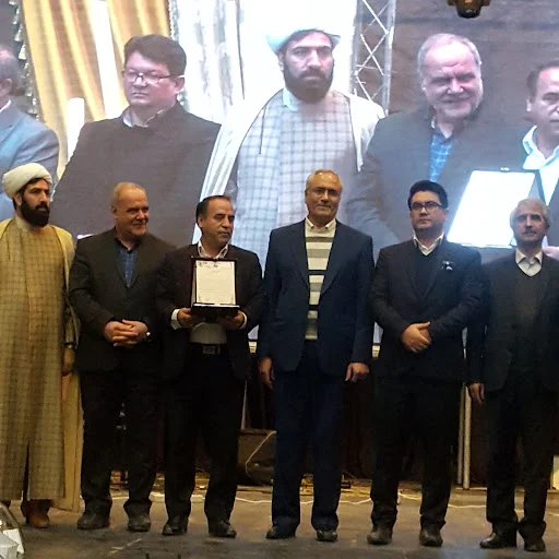 آموزشگاه پیرایش مردانه ونک مو - آموزش و تحصیل در تبریز