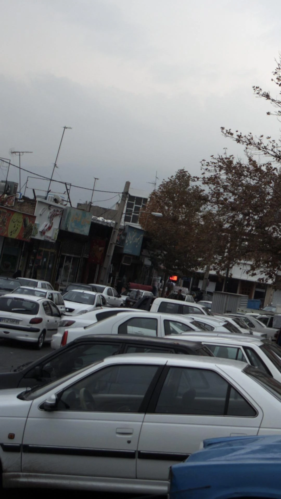 آبمیوه و بستنی دایی