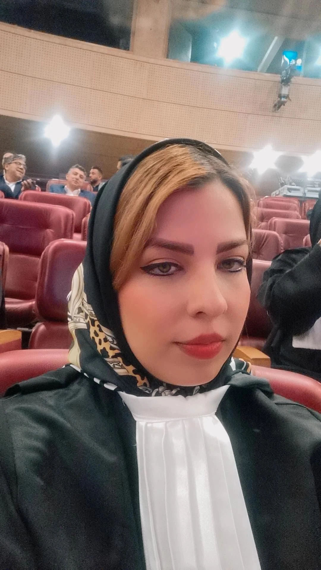 وکیل پایه یک دادگستری لیدا حسین زاده - تصویر 4