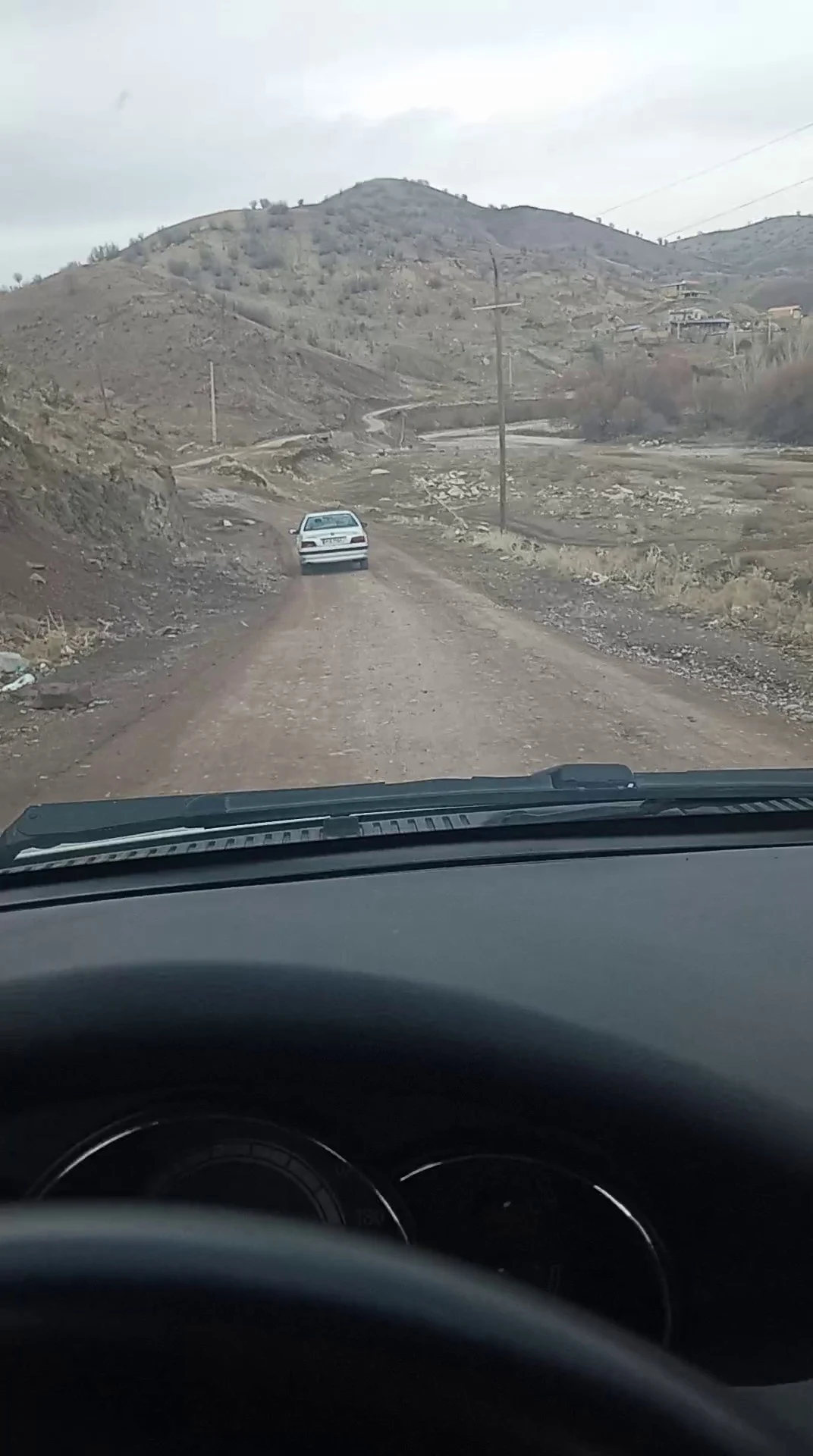 تاکسی تلفنی و آژانس هواپیمایی فردوسی - تصویر 2