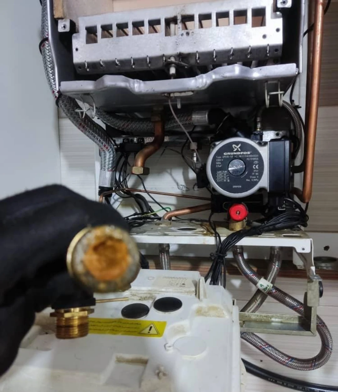 تعمیرات تخصصی پکیج دیواری آرکو
