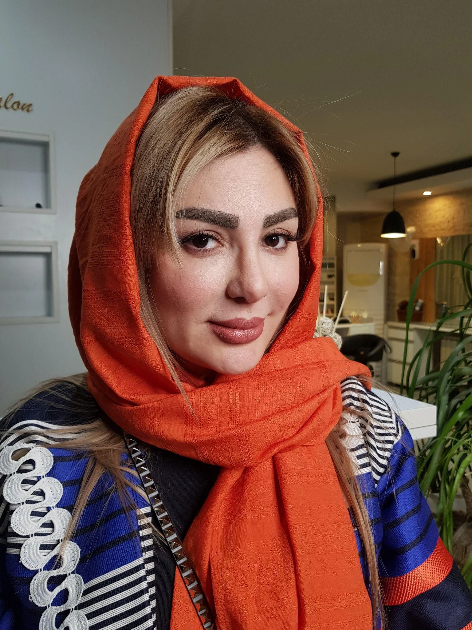 خدمات تخصصی اکستنشن مژه با ۱۴ سال سابقه ژاله - تصویر 3
