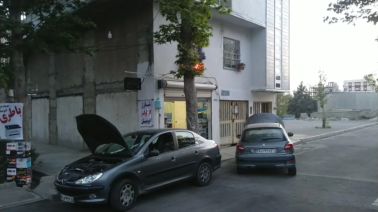 باطری سازی و برق خودرو عمو صفر