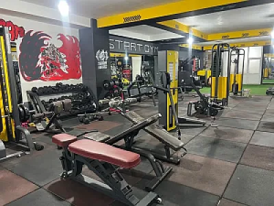 باشگاه بدنسازی آراز