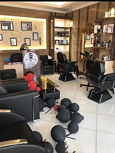 آرایشگاه مردانه چهره طلایی