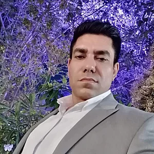 مشاور حقوقی و وکیل پایه یک حمید همت زاده