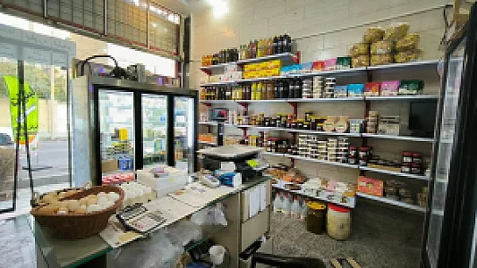 لبنیات سنتی گلپایگانی اطیابی