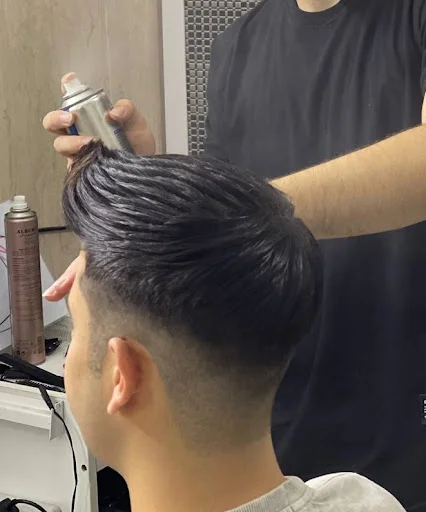 آموزشگاه پیرایش مردانه صمیم