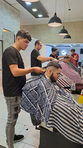 آموزشگاه پیرایش مردانه صمیم