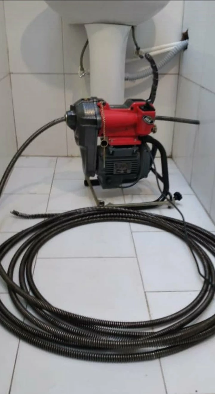 خدمات لوله باز کنی و تخلیه چاه عبدلی