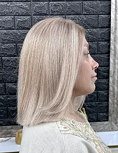 آرایشگاه زنانه عاطی بیوتی(آفر ناخن ورنگ)