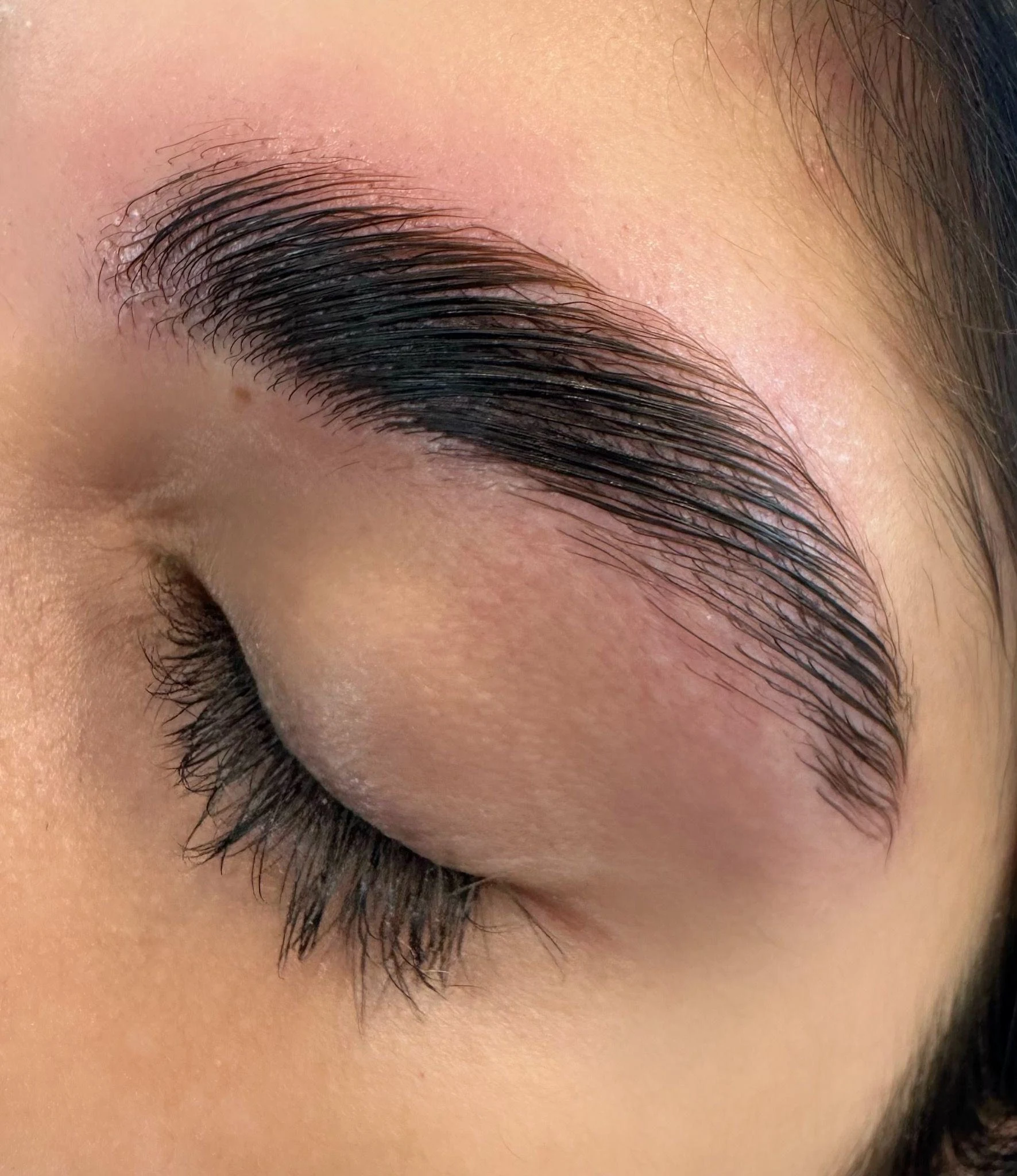 اکستنشن مژه و لیفت و لمینت مژه و ابرو - آرایشگاه زنانه در تهران - تصویر 2