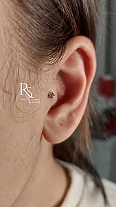 پیرسینگ و میکرودرمال مهدیه گلی