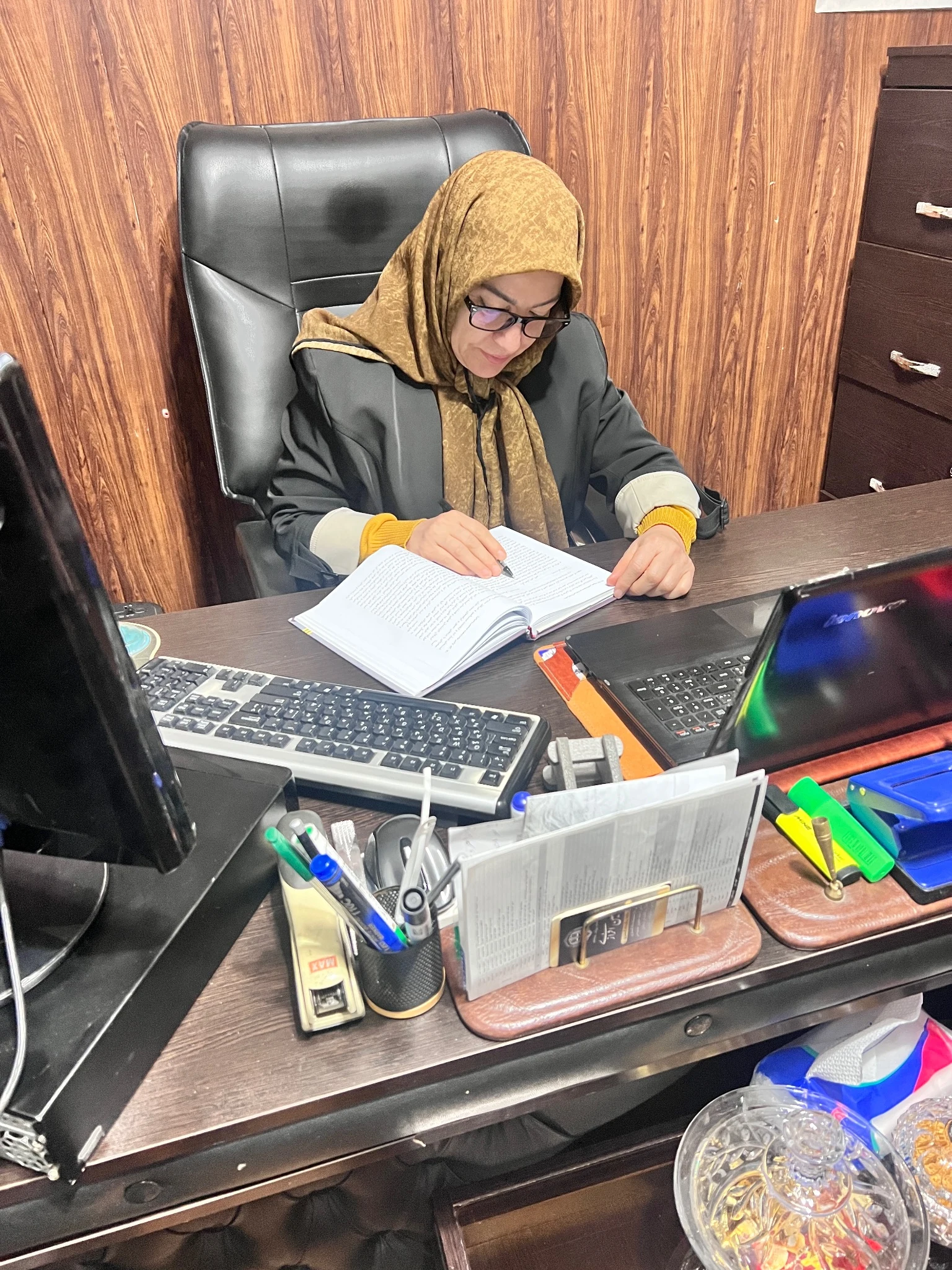 وکیل پایه یک و قاضی بازنشسته شهین افرازی