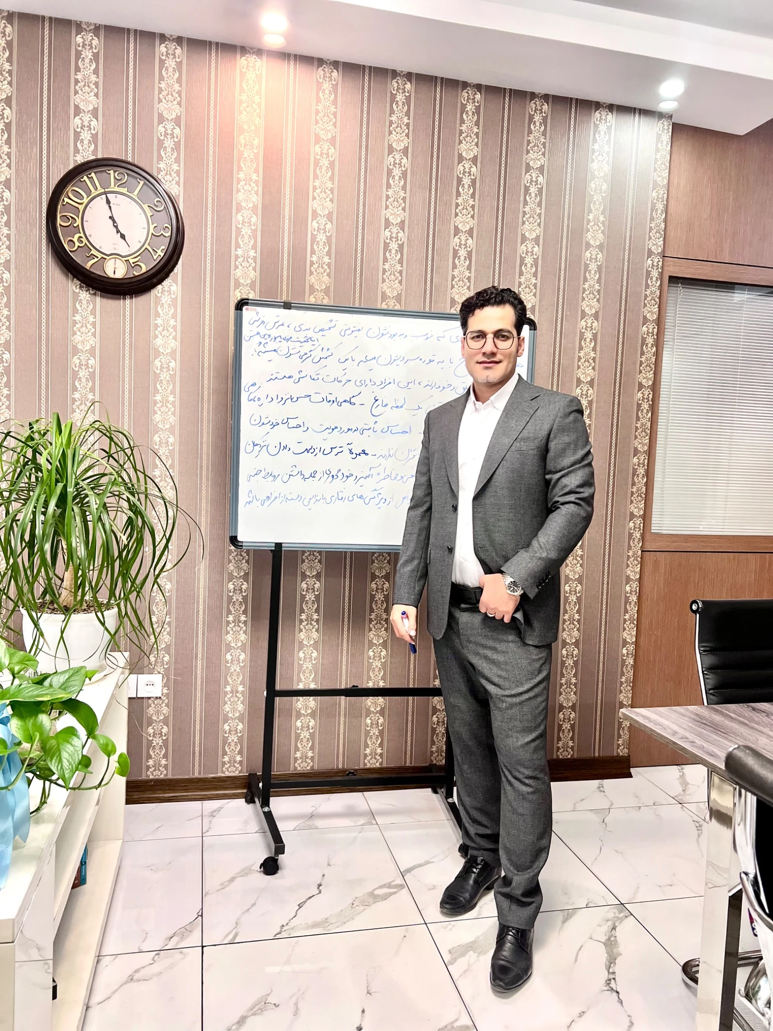 دکترای روانشناسی بالینی رحیم رحمتی - روانشناسی و مشاوره در تهران