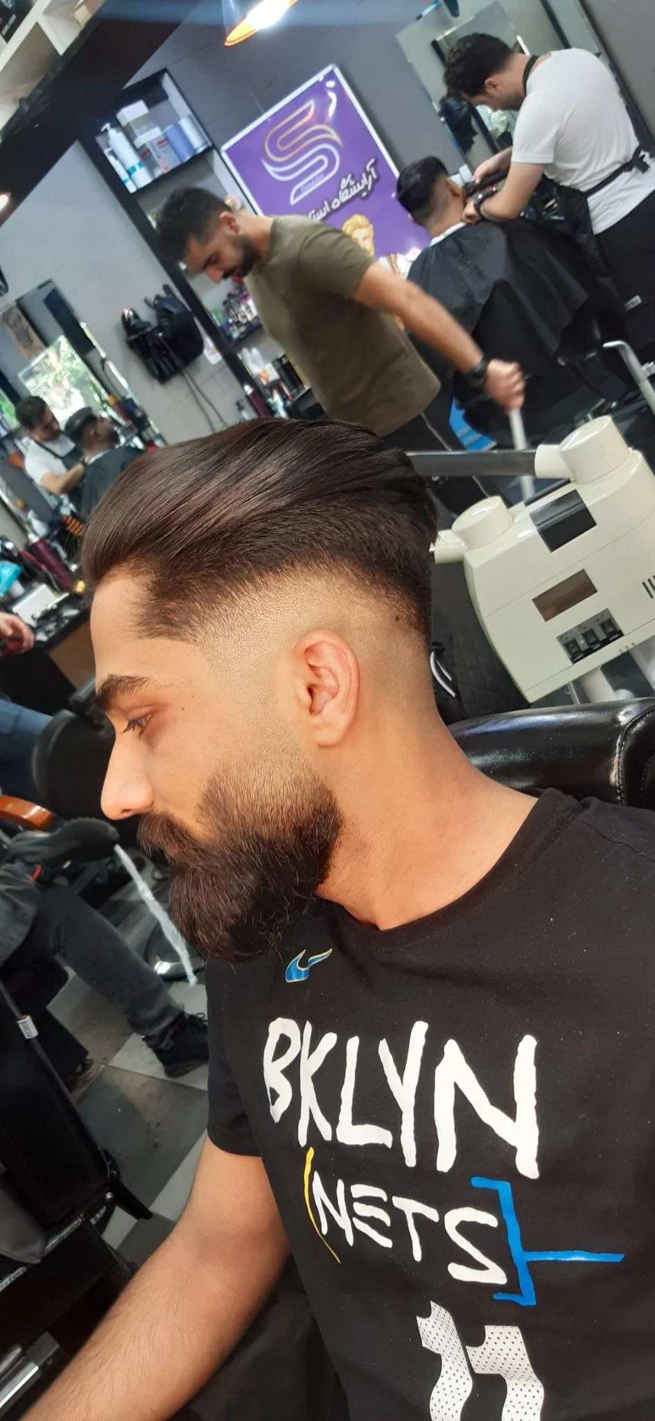 آرایشگاه مردانه استایل