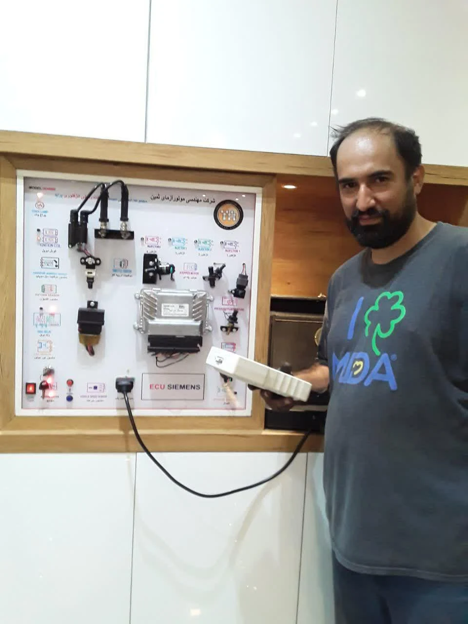 برق تخصصی و باطری سازی