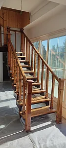 کارگاه پله و نرده چوبی تکنو وود