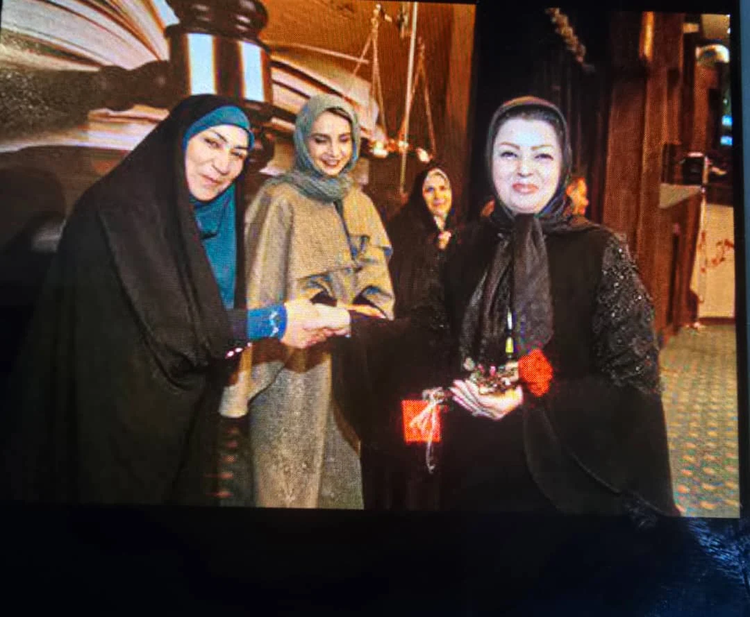 وکیل پایه یک دادگستری دکترمریم سلیمانی - تصویر 2